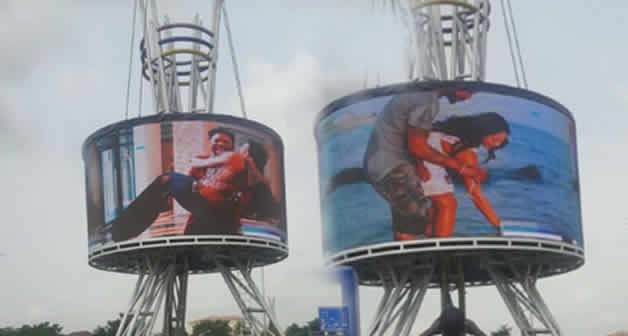 Oritsefemi and fiancee