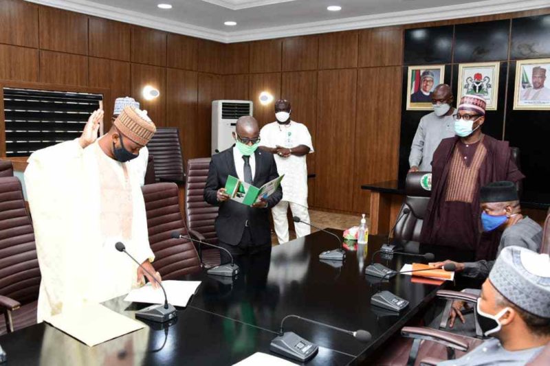 Niger swears in Magama LG chairman