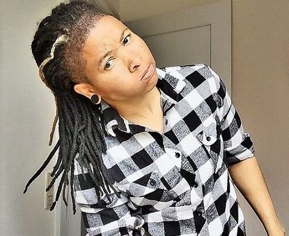 Female footballer Chi Chi shows off her body (photo)