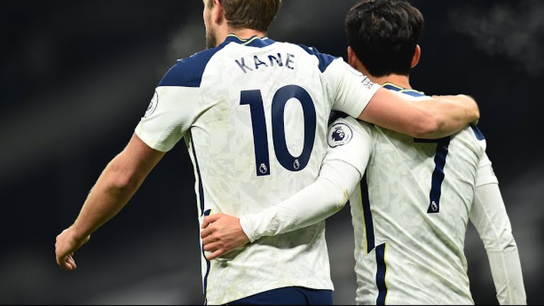 Kane hands in transfer request