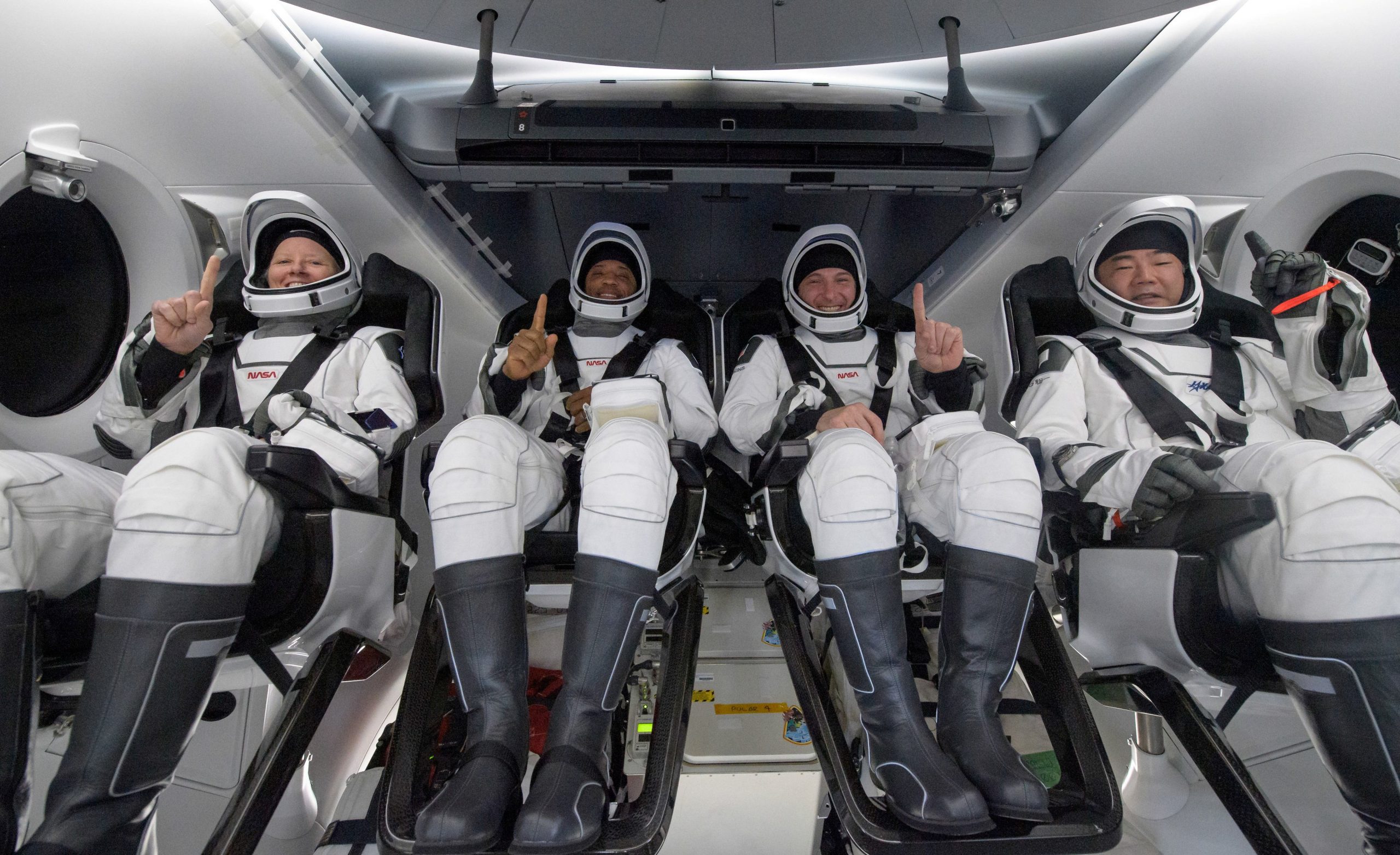 Four astronauts return from space station aboard SpaceX capsule