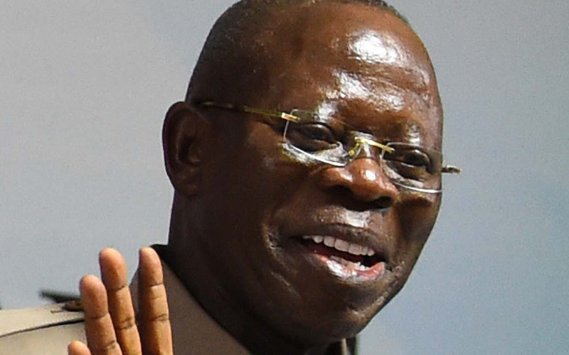 Oshiomhole welcomes Matawalle to APC from PDP