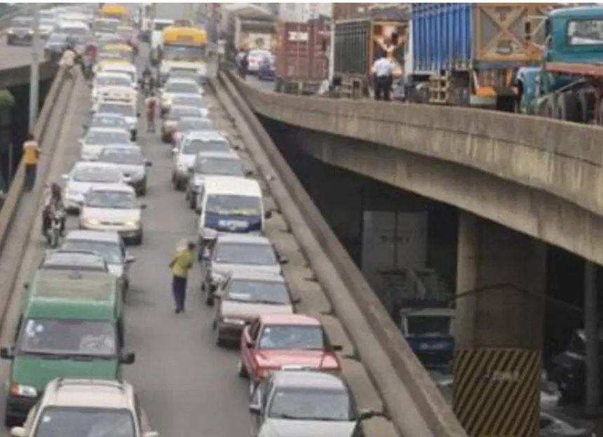 FG to close Lagos Ijora-Marine bridge for 21 days