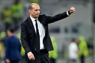 AC Milan sack Allegri after Champions League miss